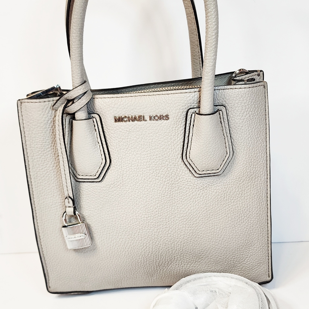 Michael Kors Mercer Cement Gray Pebbled Leather Messenger Bag